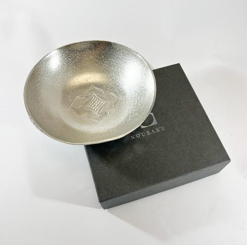 COUPE AINU ETAIN