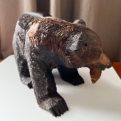 GRANDE SCULPTURE D'OURS D'HOKKAÏDO 