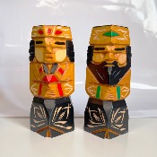 SCULPTURE BOIS COUPLE AÏNU COLORÉE