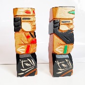SCULPTURE BOIS COUPLE AÏNU COLORÉE
