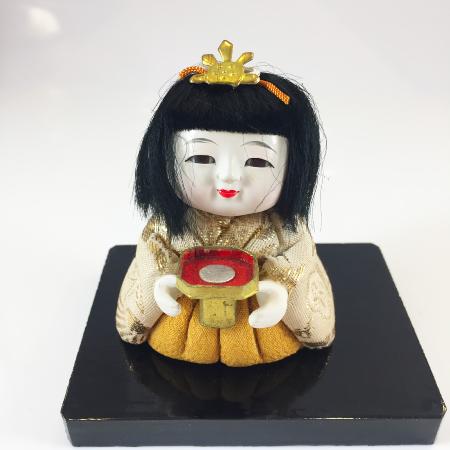 HINA MATSURI SERVANTE
